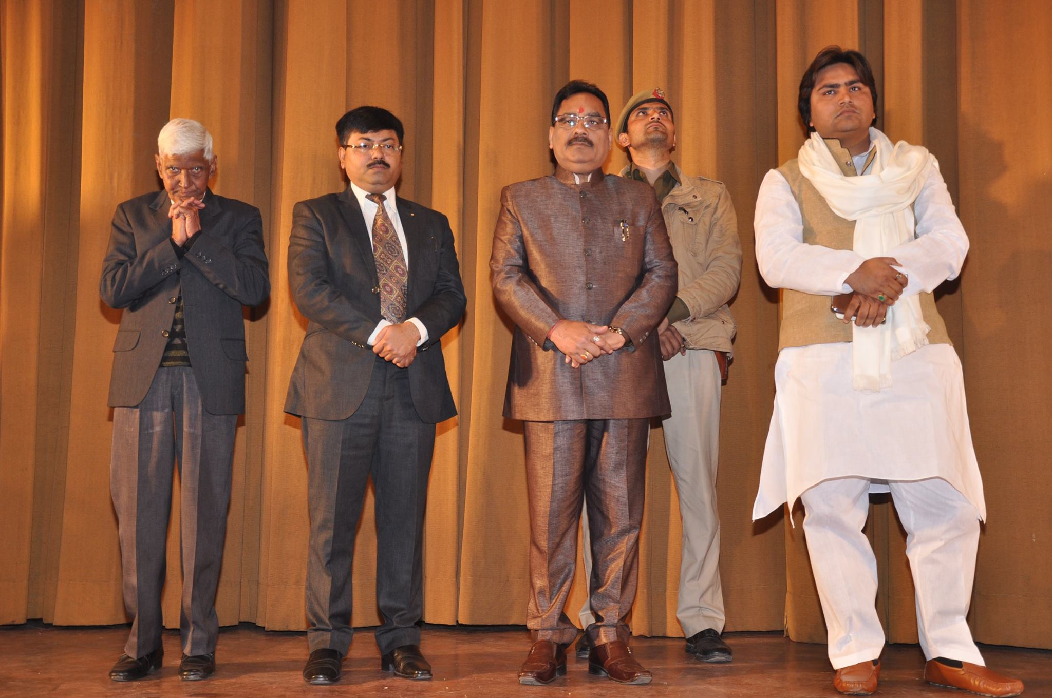 Kulmani Gupta with MLA Shri Sahab Singh Chauhan and Samajwadi Party Secretary Dishant Tyagi.